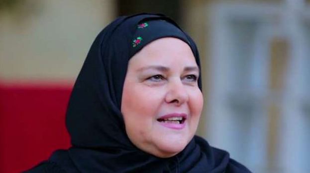 كشف سبب عدم مشاركة شمس البارودي بغسيل الراحلة دلال عبدالعزيز